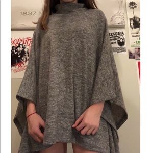 Super comfy Grey Poncho Top